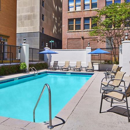 Springhill Suites Memphis Downtown Экстерьер фото