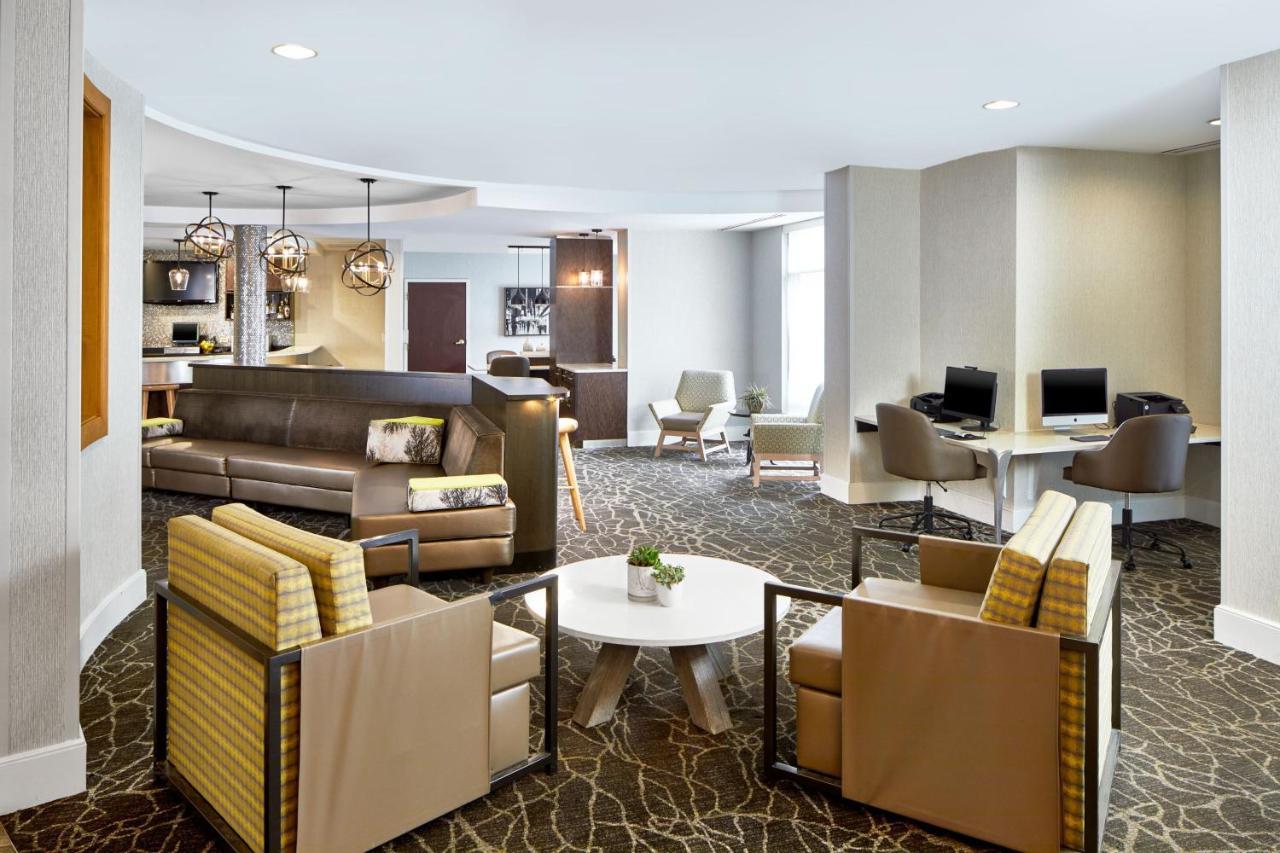 Springhill Suites Memphis Downtown Экстерьер фото