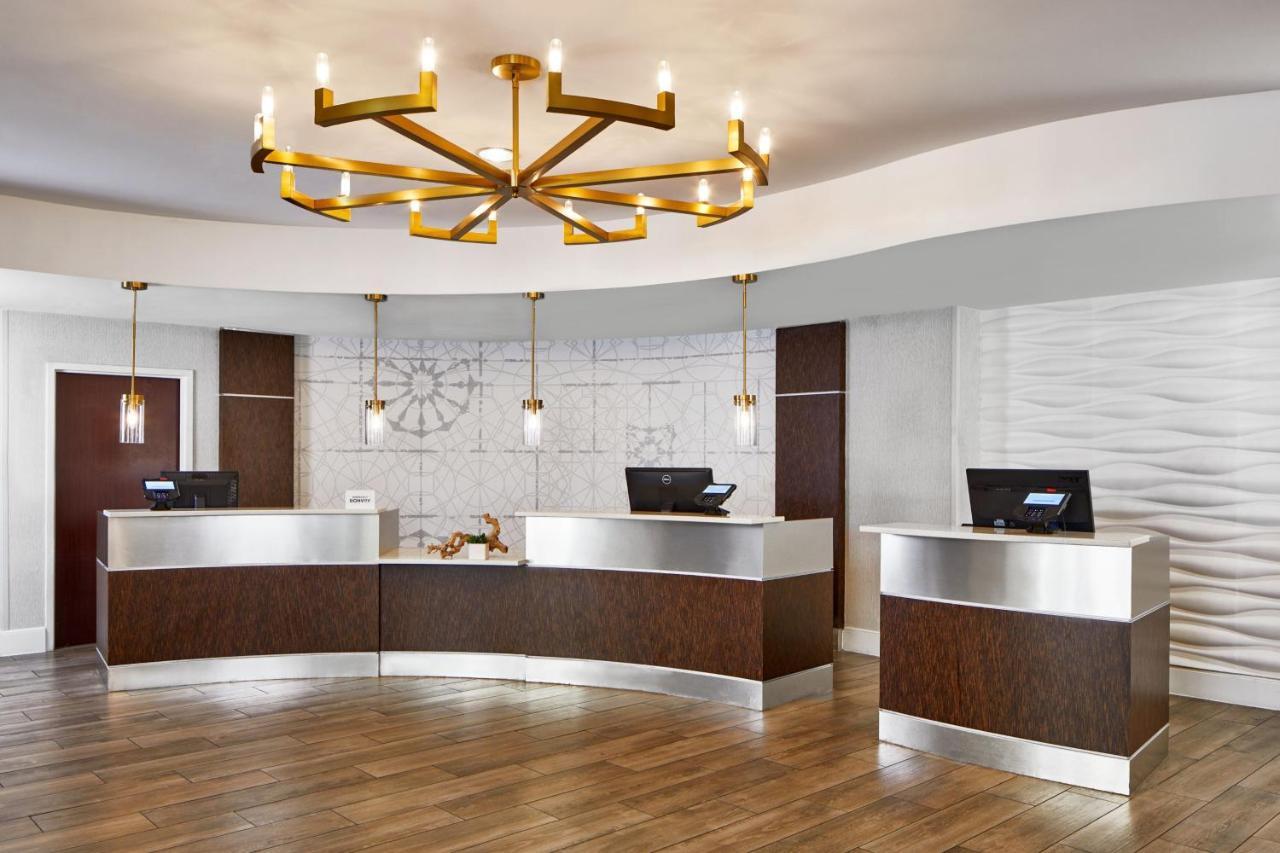 Springhill Suites Memphis Downtown Экстерьер фото
