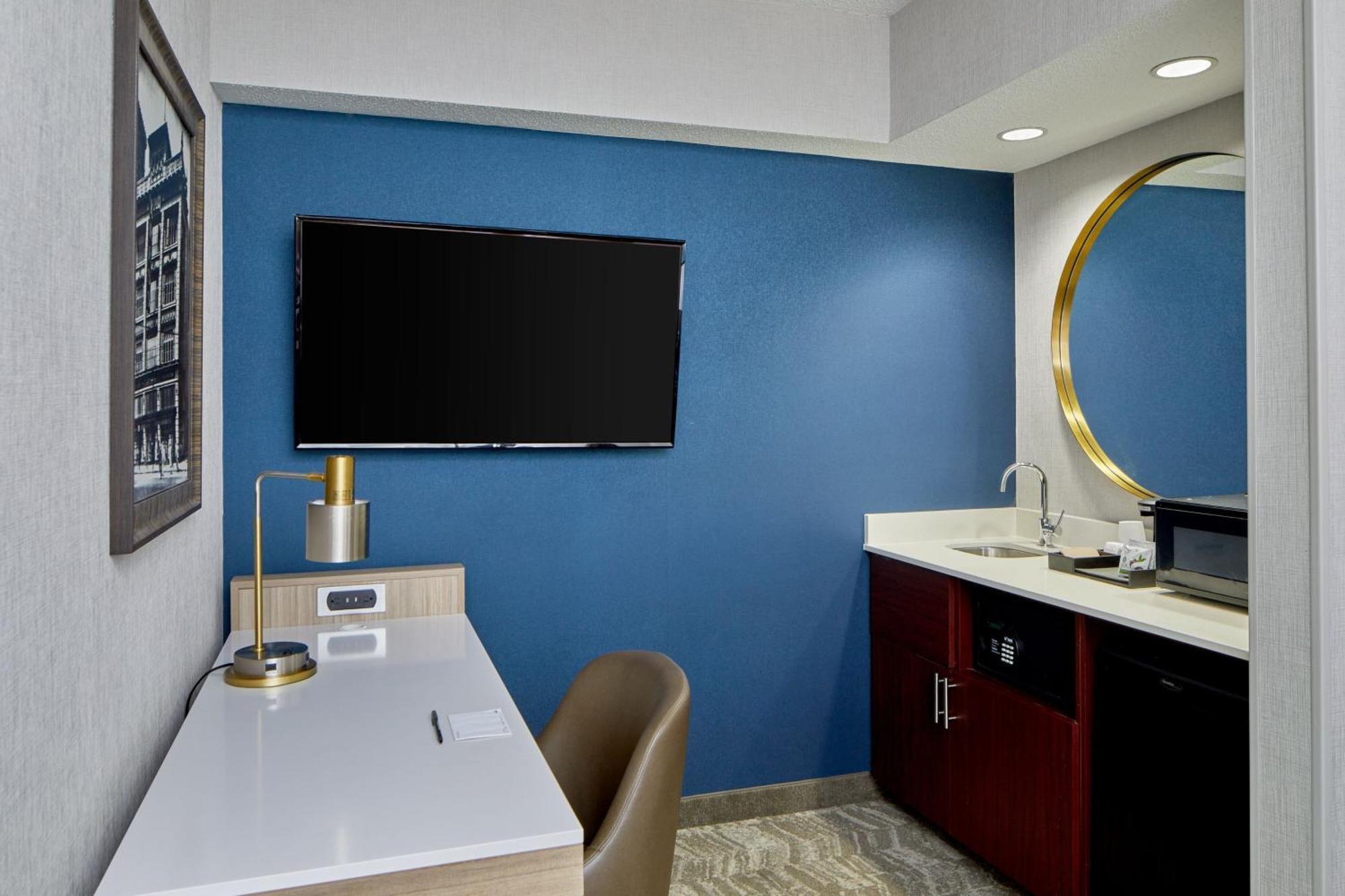 Springhill Suites Memphis Downtown Экстерьер фото