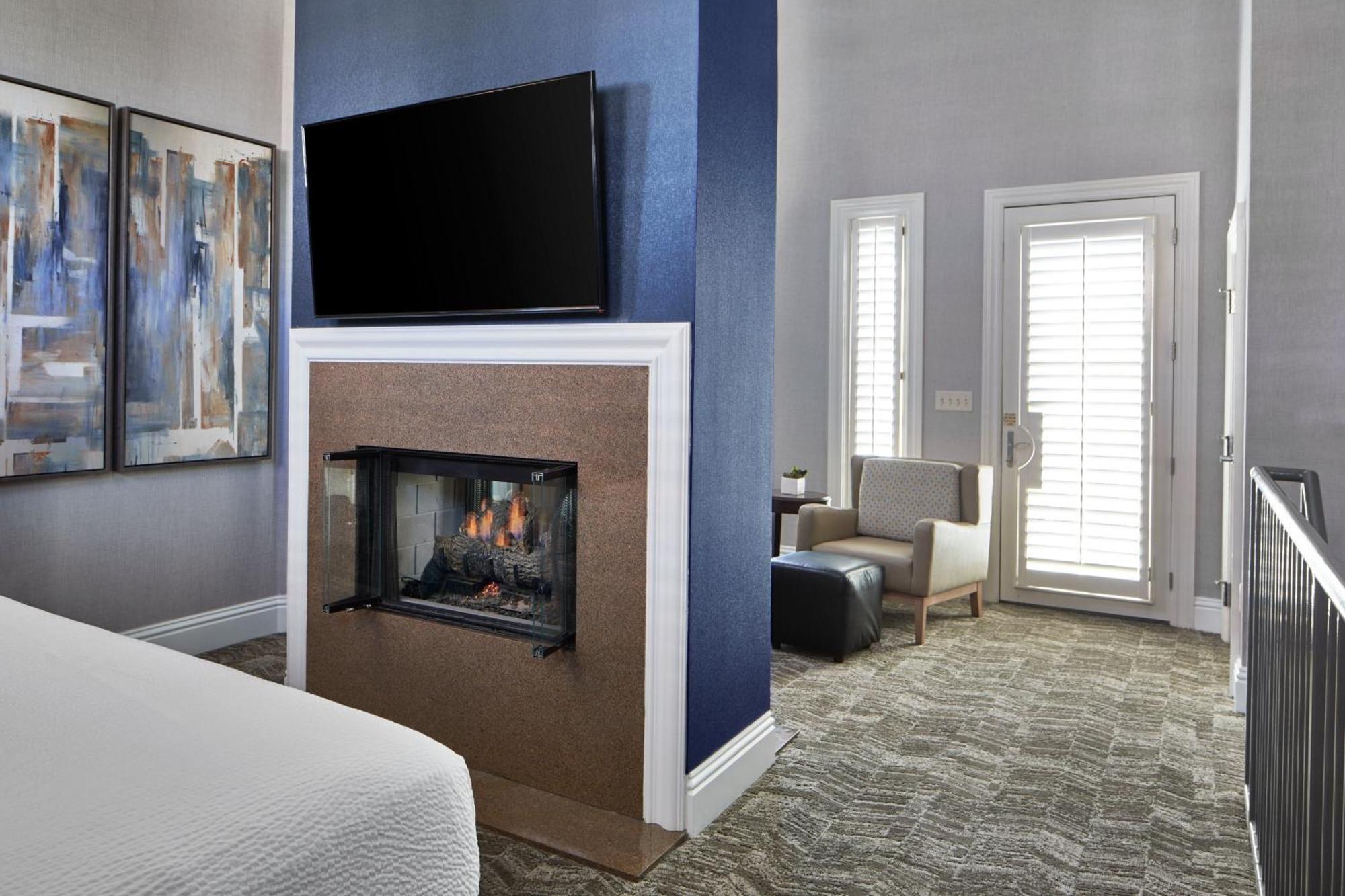 Springhill Suites Memphis Downtown Экстерьер фото