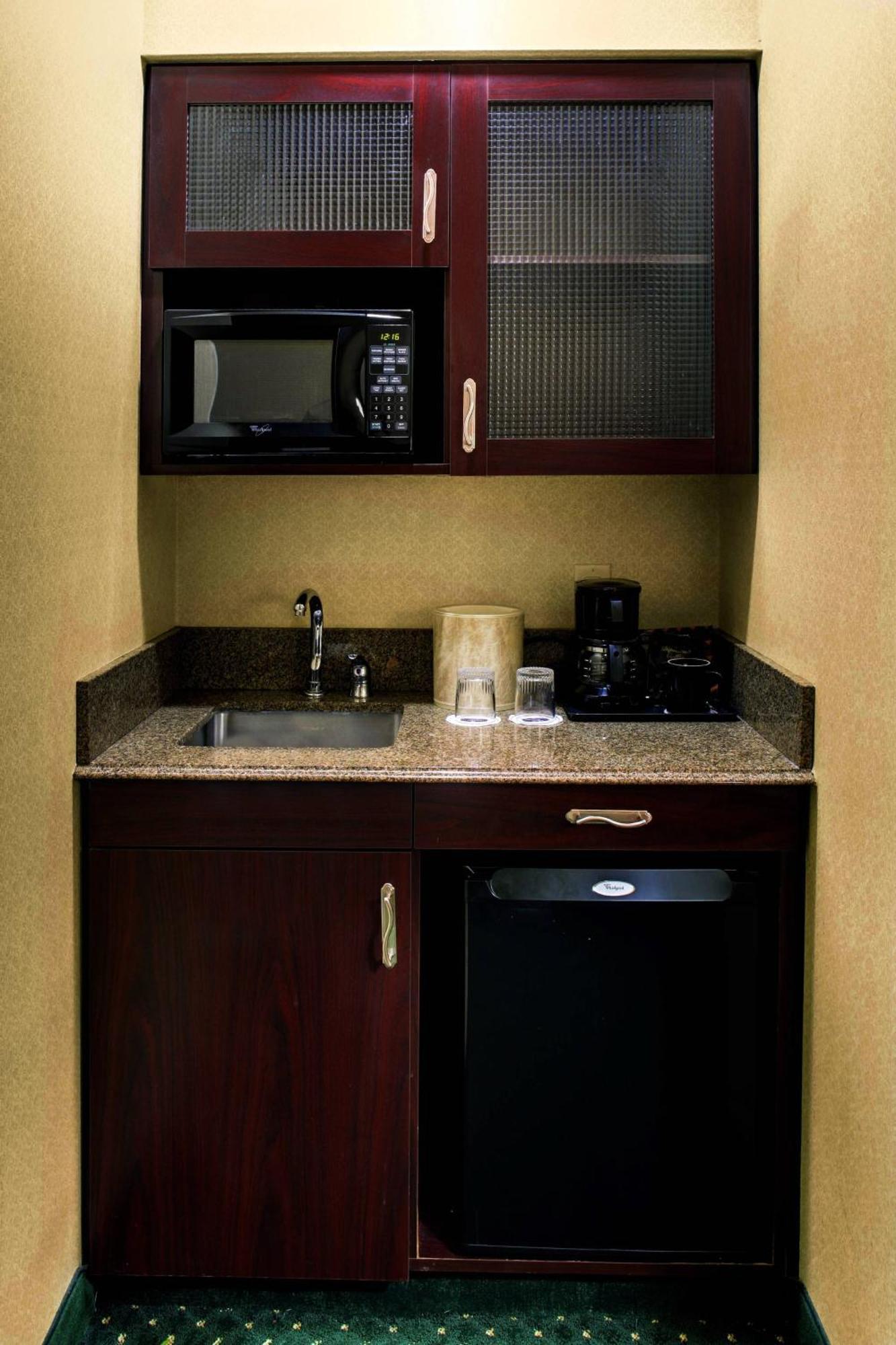 Springhill Suites Memphis Downtown Экстерьер фото